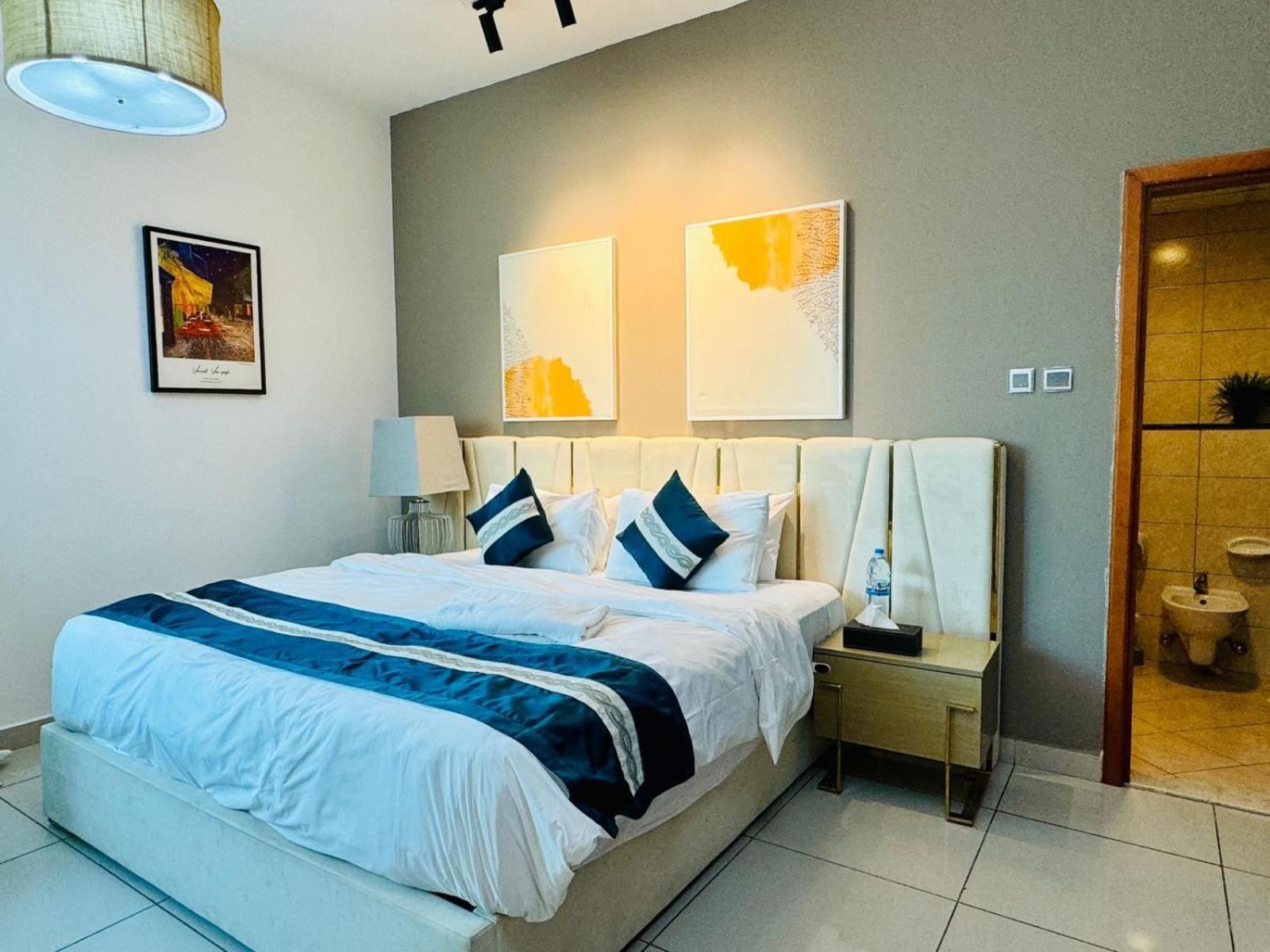 Private Rooms In 3 Bedroom Apartment Skynest Homes Marina Pinnacle Dubai Exterior photo