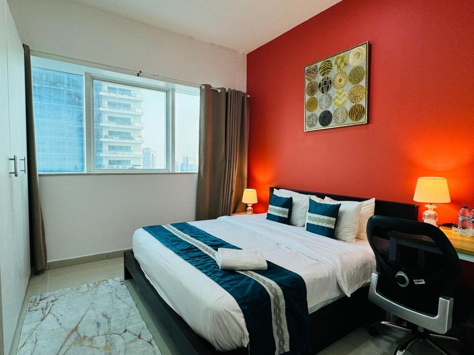 Private Rooms In 3 Bedroom Apartment Skynest Homes Marina Pinnacle Dubai Exterior photo