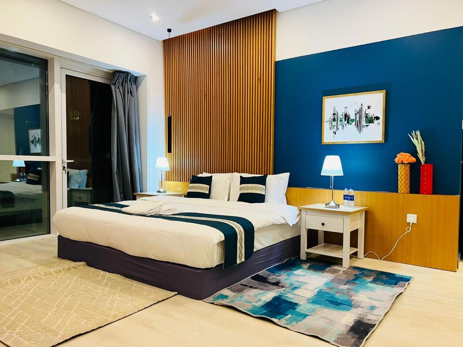 Private Rooms In 3 Bedroom Apartment Skynest Homes Marina Pinnacle Dubai Exterior photo